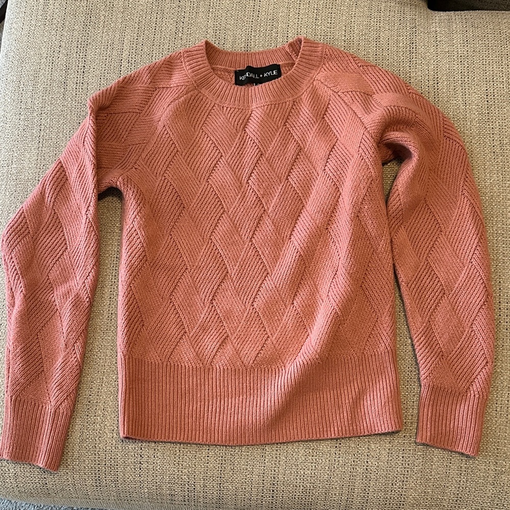 Kendall & Kylie Coral Diamond Knit Sweater
